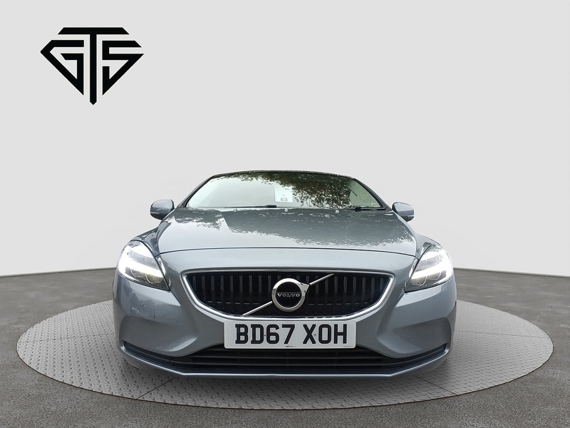 Used Volvo V40 2017 for sale - 76582967: Photo 8