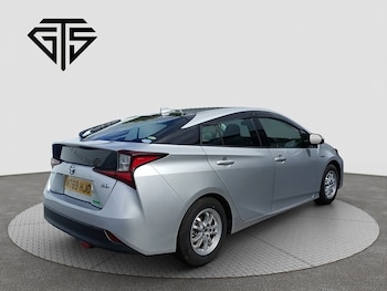 Used Toyota Prius 2025 for sale - 76047061: Photo 3