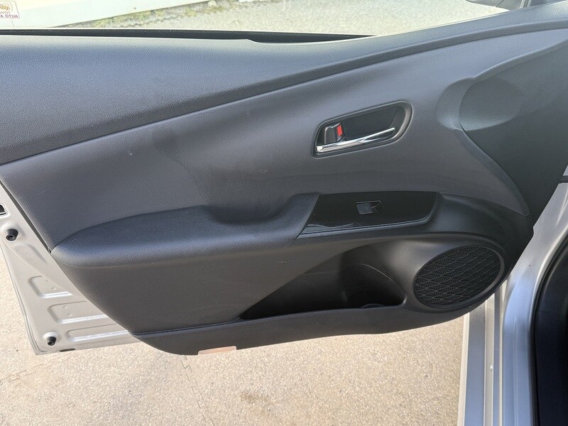 Used Toyota Prius 2025 for sale - 76047122: Photo 18