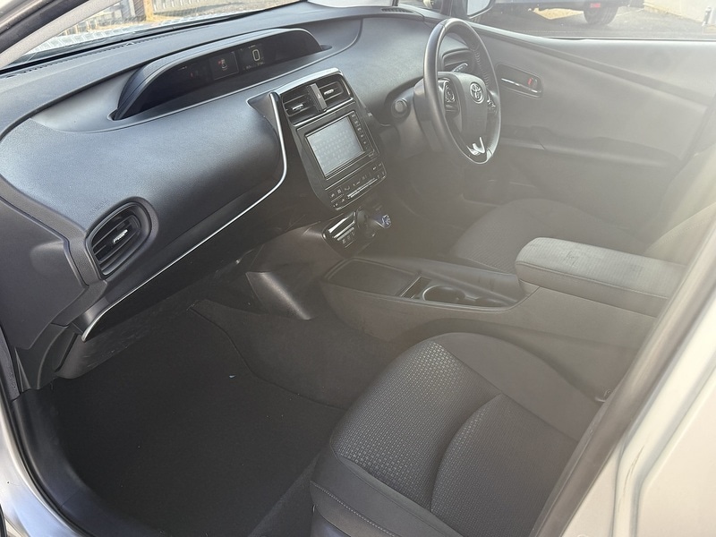 Used Toyota Prius 2025 for sale - 76047122: Photo 23