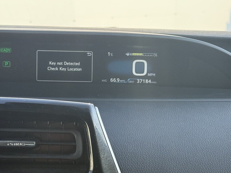 Used Toyota Prius 2025 for sale - 76047122: Photo 29