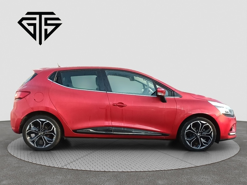Used Renault Clio 2019 for sale - 76413343: Photo 2