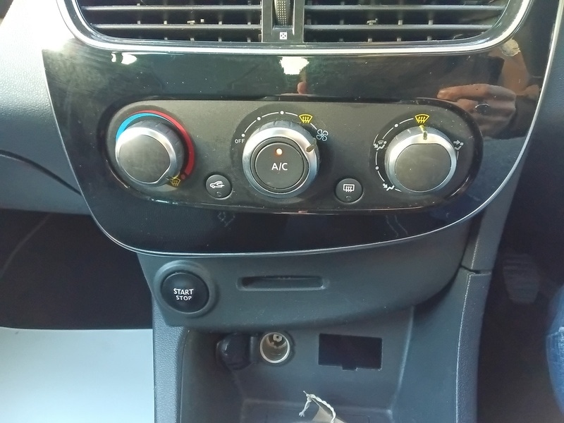 Used Renault Clio 2019 for sale - 76413343: Photo 24