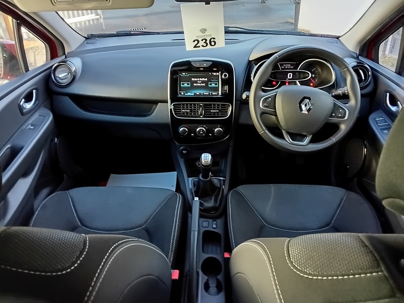Used Renault Clio 2019 for sale - 76413343: Photo 38