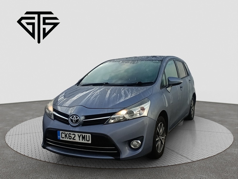 Used Toyota Verso 2013 for sale - 76426349: Photo 4