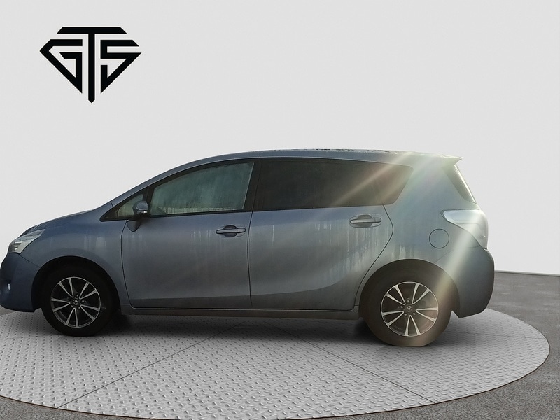 Used Toyota Verso 2013 for sale - 76426349: Photo 8