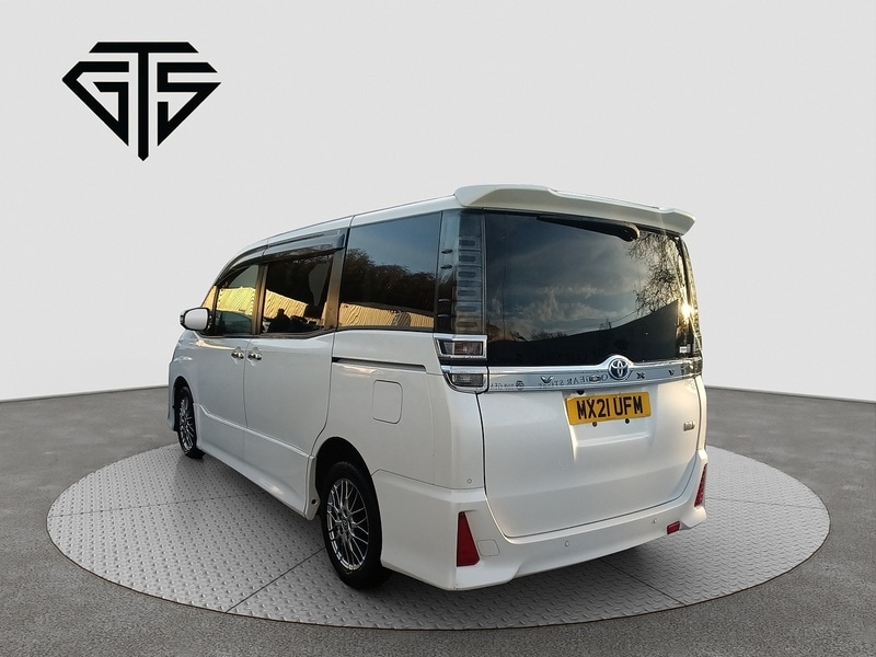 Used Toyota Noah 2025 for sale - 77162037: Photo 4