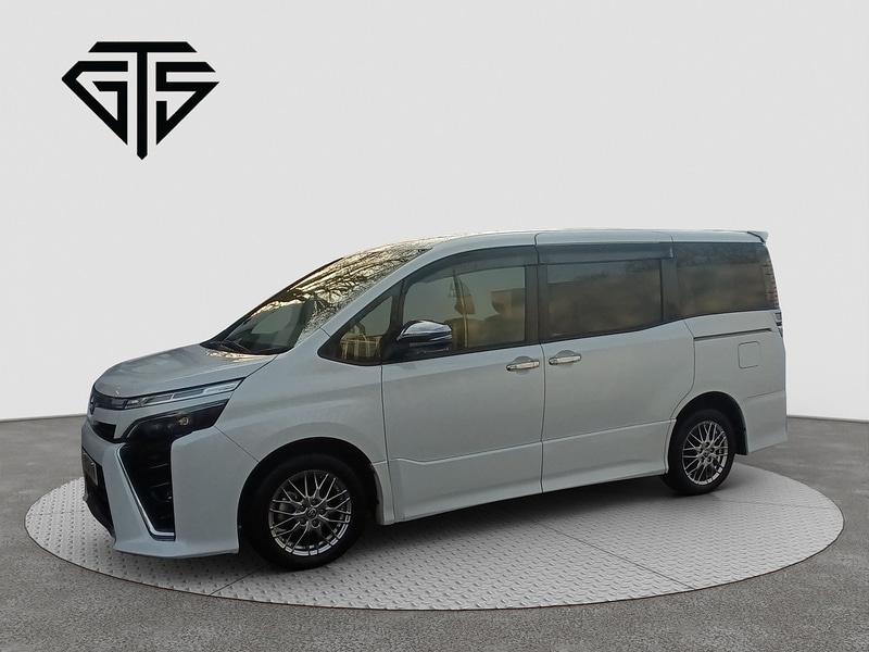 Used Toyota Noah 2025 for sale - 77162037: Photo 5