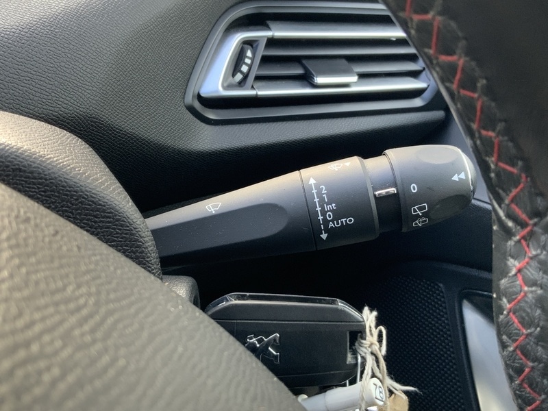 Used Peugeot 308 2016 for sale - 76047053: Photo 32