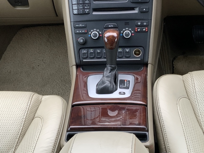 Used Volvo XC90 2012 for sale - 76047063: Photo 21