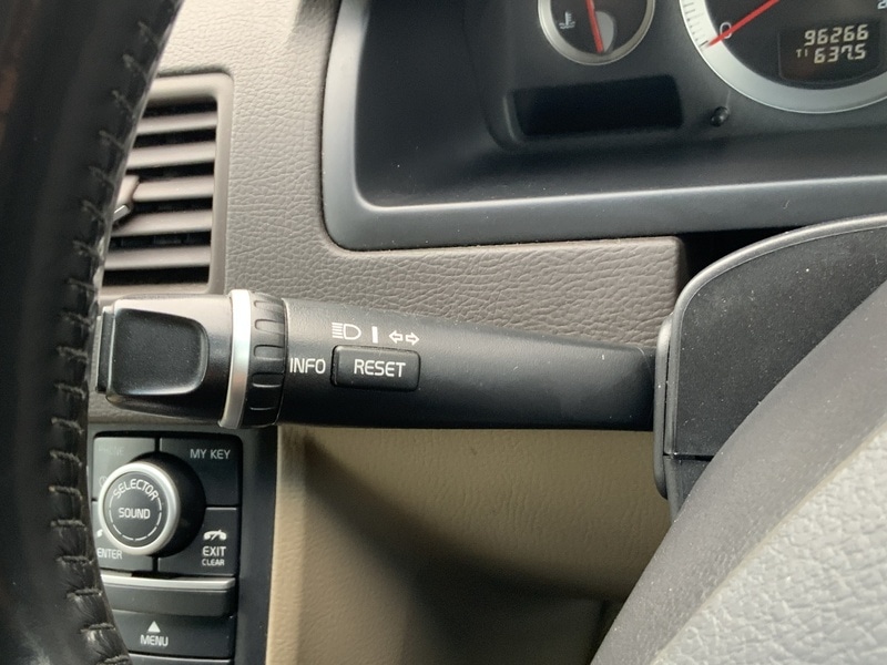 Used Volvo XC90 2012 for sale - 76047063: Photo 33