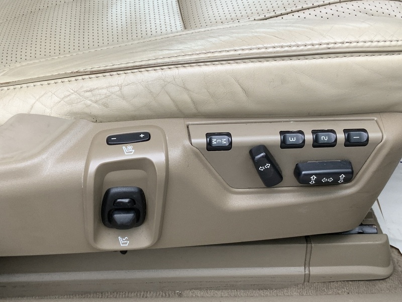 Used Volvo XC90 2012 for sale - 76047063: Photo 37