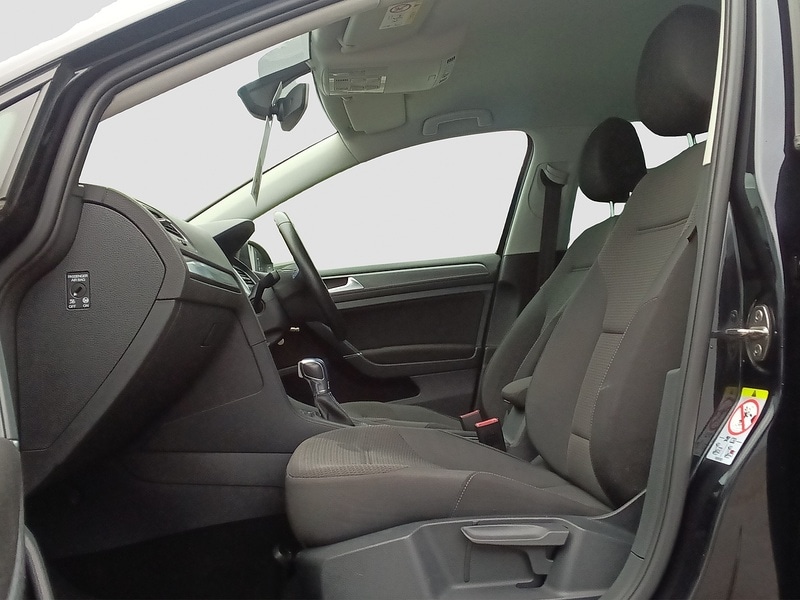 Used Volkswagen Golf 2019 for sale - 76505603: Photo 12