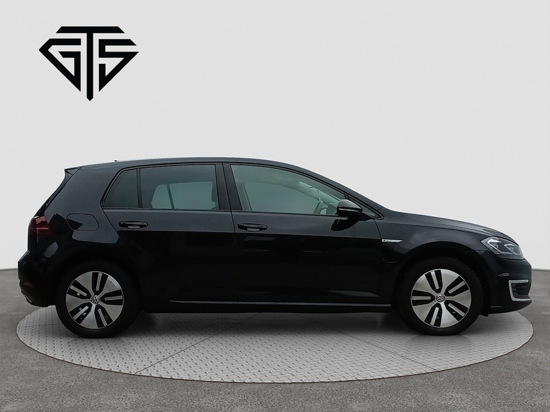 Used Volkswagen Golf 2019 for sale - 76505603: Photo 2