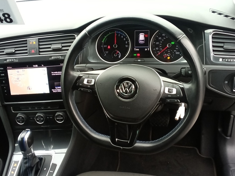 Used Volkswagen Golf 2019 for sale - 76505603: Photo 9