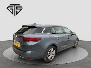 Used Renault Megane 2022 for sale - 78793963: Photo