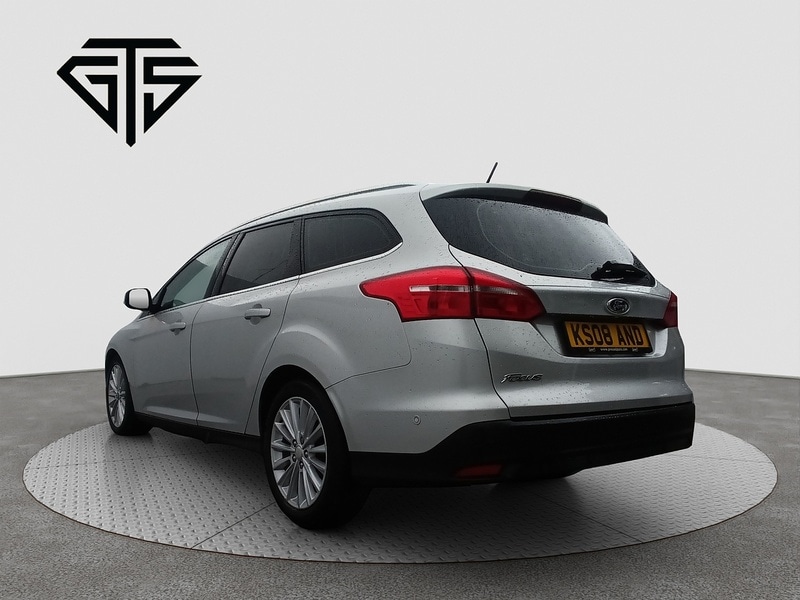 Used Ford Focus 2015 for sale - 76320069: Photo 5