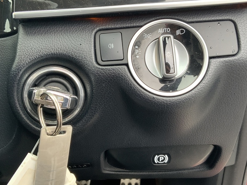 Used Mercedes-Benz E-Class 2014 for sale - 76047031: Photo 30
