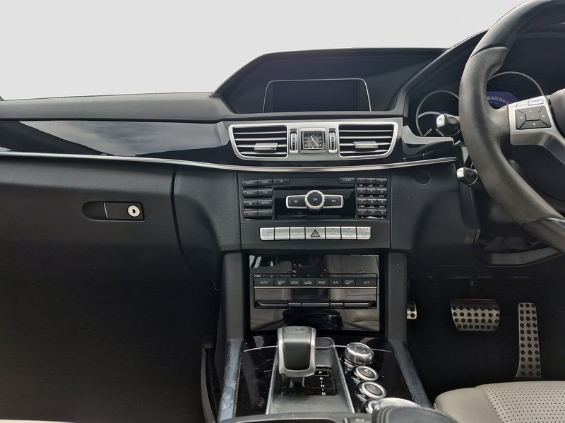 Used Mercedes-Benz E Class 2014 for sale - 76047031: Photo 70