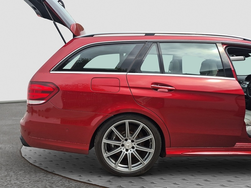 Used Mercedes-Benz E Class 2014 for sale - 76047031: Photo 75