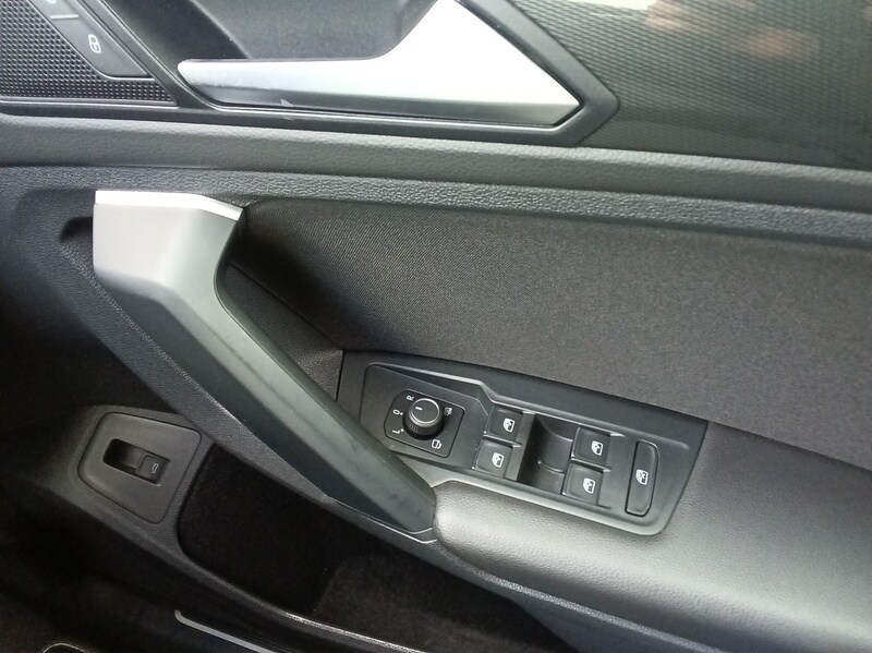 Used Volkswagen Tiguan for sale - 76250245: Photo 12