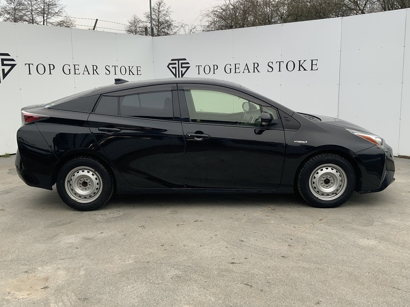 Used Toyota Prius 2020 for sale - 76047013: Photo 2