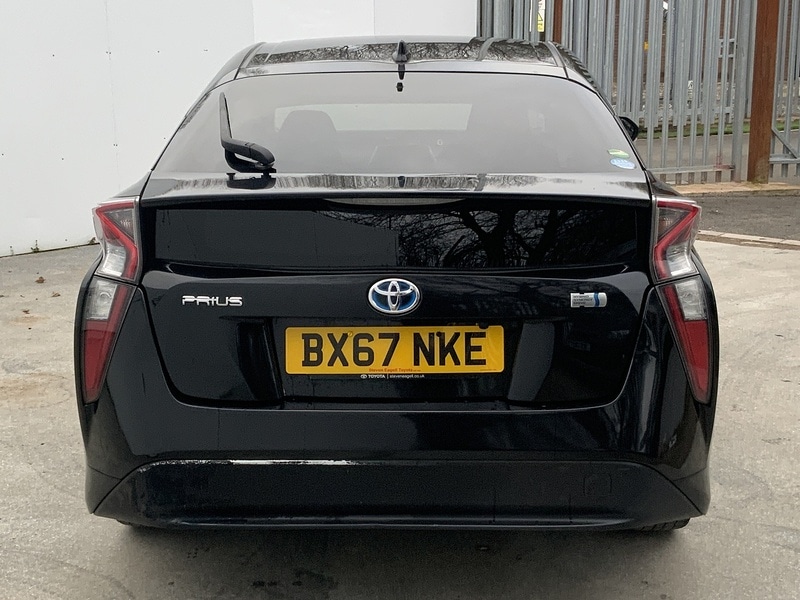 Used Toyota Prius 2020 for sale - 76047013: Photo 4