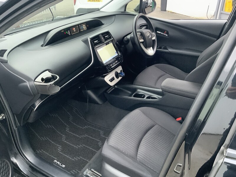 Used Toyota Prius 2020 for sale - 76047013: Photo 49