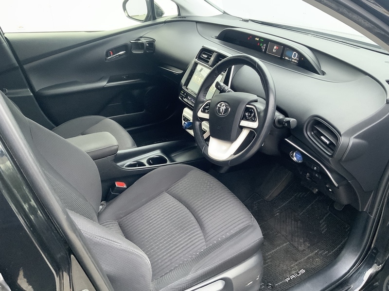 Used Toyota Prius 2020 for sale - 76047013: Photo 9