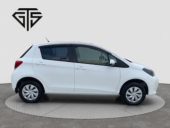 Used Toyota Yaris 2015 for sale - 78711210: Photo