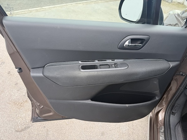 Used Peugeot 3008 2015 for sale - 76047068: Photo 26
