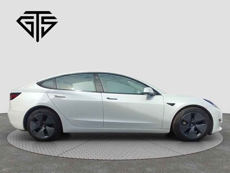 Used Tesla Model 3 2021 for sale - 76047020: Photo 2