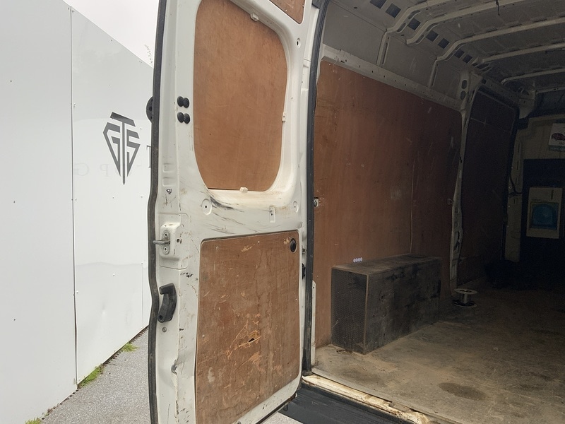 Vehicle 29