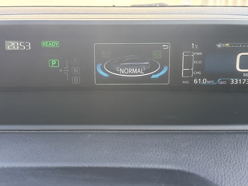 Used Toyota Prius 2025 for sale - 76047125: Photo 31