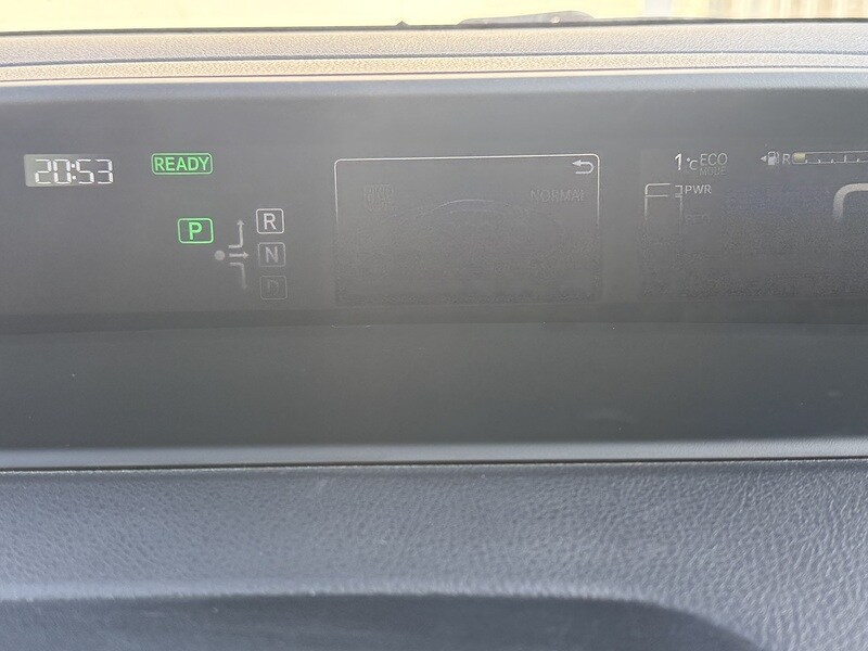 Used Toyota Prius 2025 for sale - 76047125: Photo 32