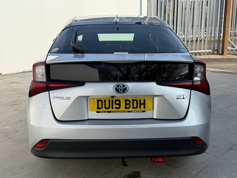 Used Toyota Prius 2025 for sale - 76047125: Photo 4