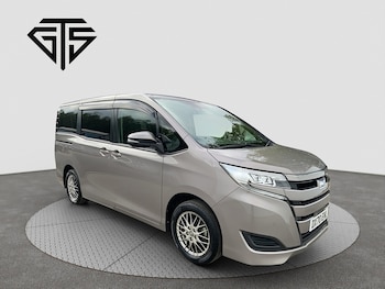 Used Toyota Noah 2020 for sale - 78484856: Photo
