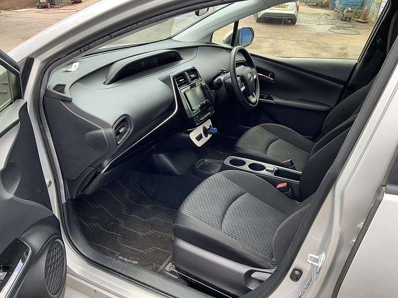 Used Toyota Prius 2024 for sale - 76047096: Photo 25