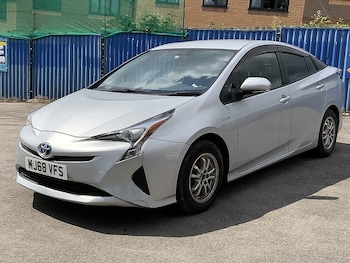 Used Toyota Prius 2024 for sale - 76047096: Photo 3