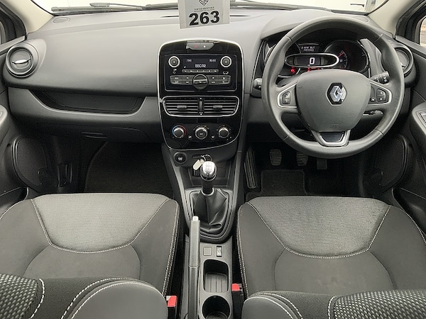 Used Renault Clio 2023 for sale - 68139177: Photo 10