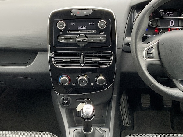 Used Renault Clio 2023 for sale - 68139177: Photo 12