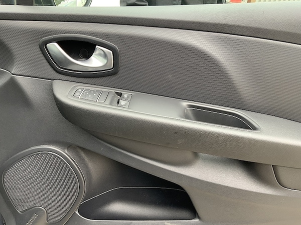 Used Renault Clio 2023 for sale - 68139177: Photo 23
