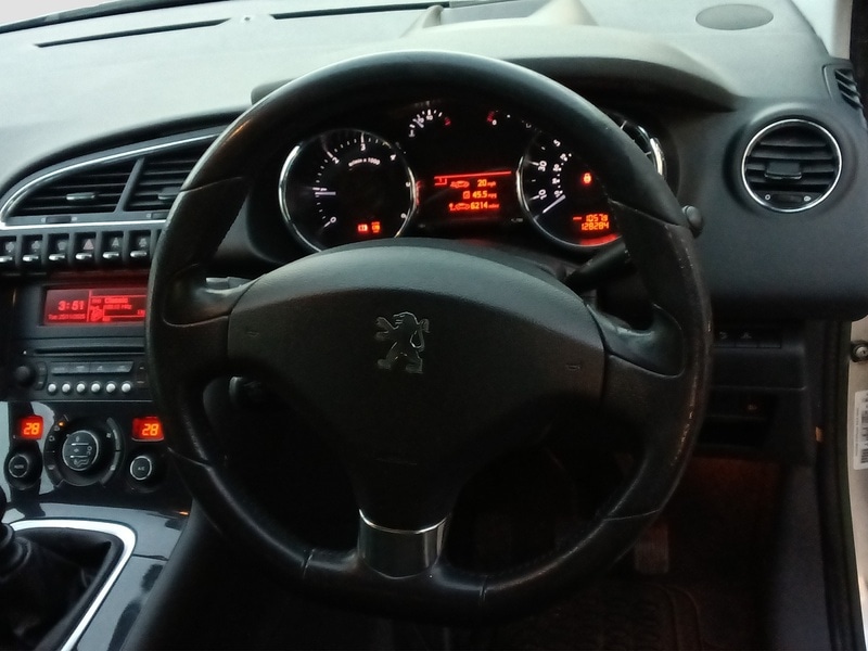 Used Peugeot 3008 2010 for sale - 76969738: Photo 13