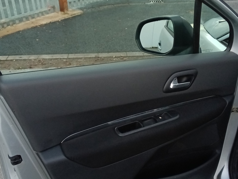 Used Peugeot 3008 2010 for sale - 76969738: Photo 17