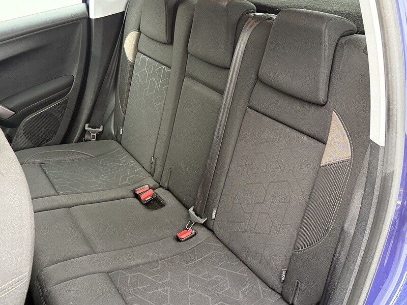 Used Peugeot 2008 2014 for sale - 76047085: Photo 24