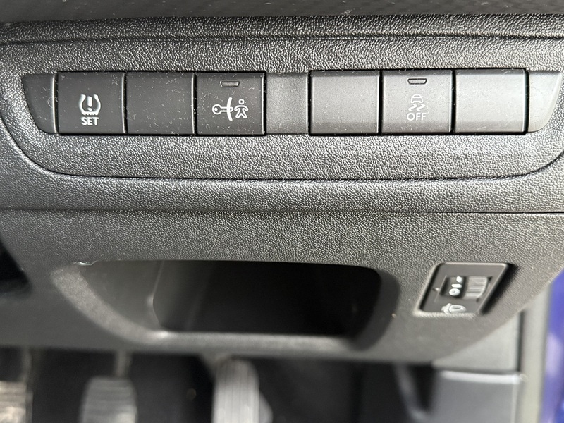 Used Peugeot 2008 2014 for sale - 76047085: Photo 30