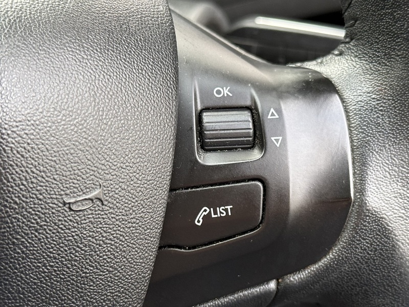 Used Peugeot 2008 2014 for sale - 76047085: Photo 33