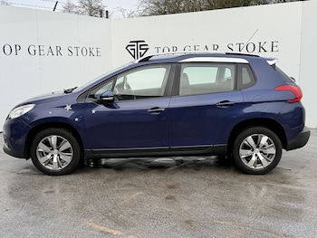 Used Peugeot 2008 2014 for sale - 76047085: Photo