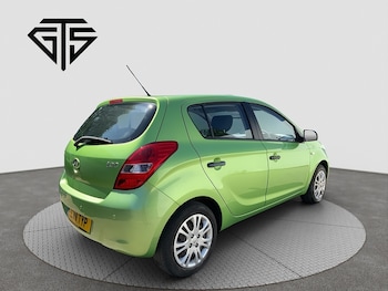 Used Hyundai i20 2011 for sale - 79241380: Photo