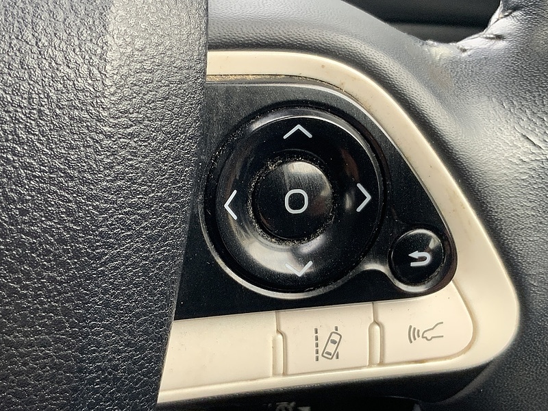 Used Toyota Prius 2023 for sale - 76047059: Photo 30